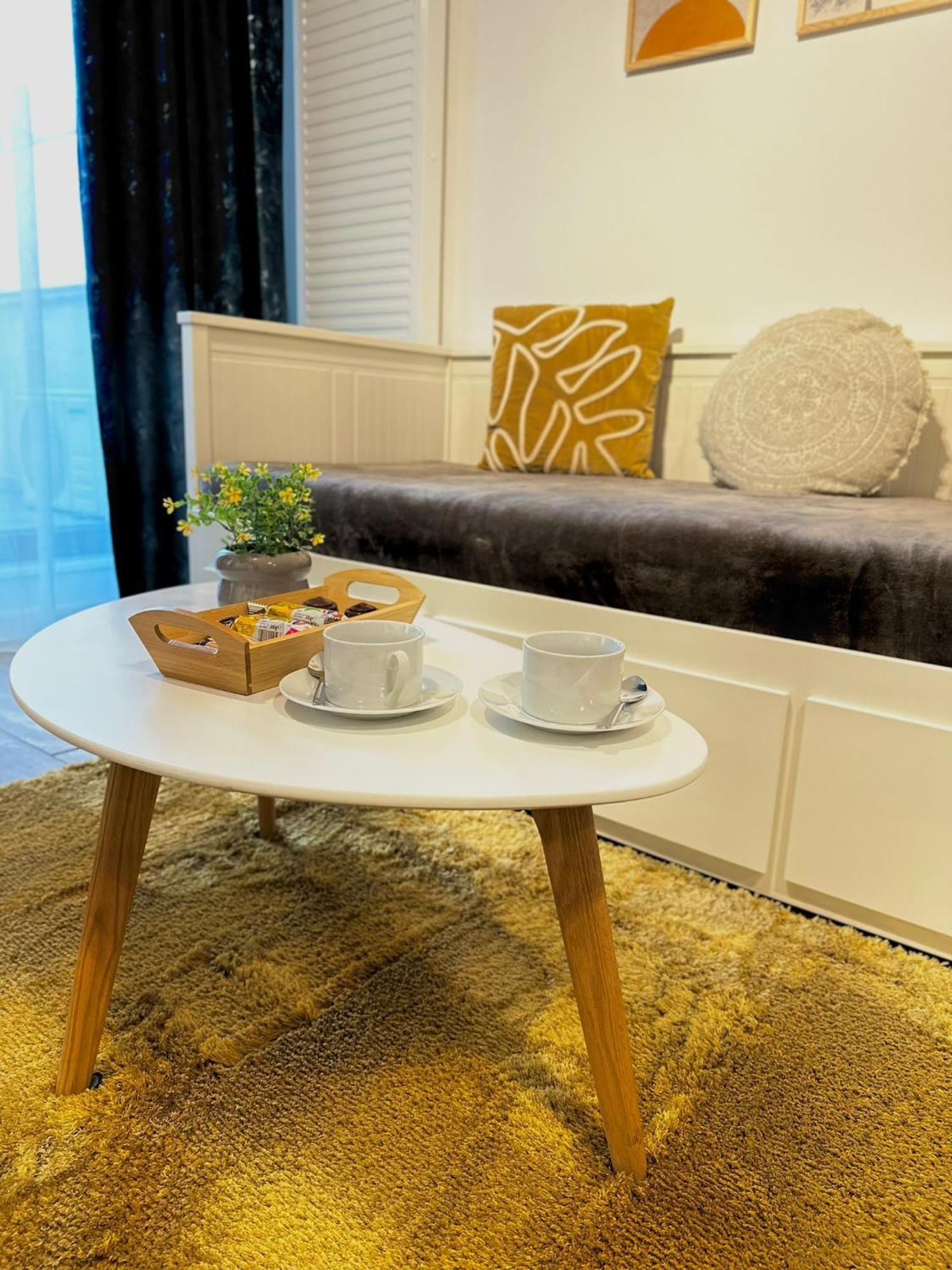Central Park Apartment คลูจ-นาโปกา ภายนอก รูปภาพ