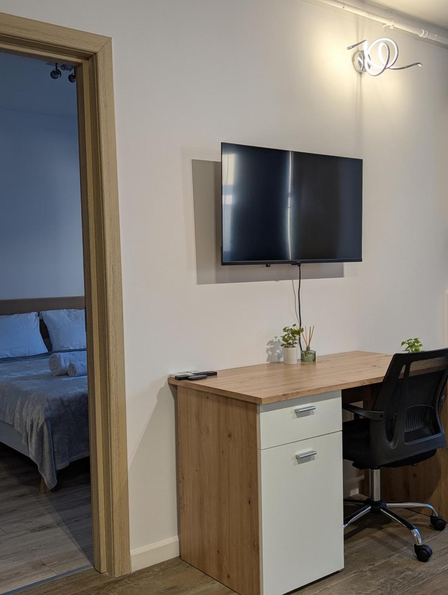 Central Park Apartment คลูจ-นาโปกา ภายนอก รูปภาพ